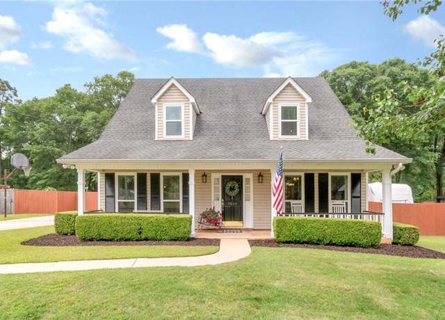 Property at 9800 Hamilton Creek Dr S, Mobile, AL 36695, 3 beds, 2.5 baths