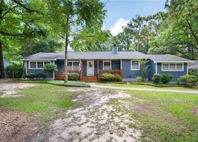 Property at 425 Mcqueen Ave, Mobile, AL 36609, 3 beds, 3 baths
