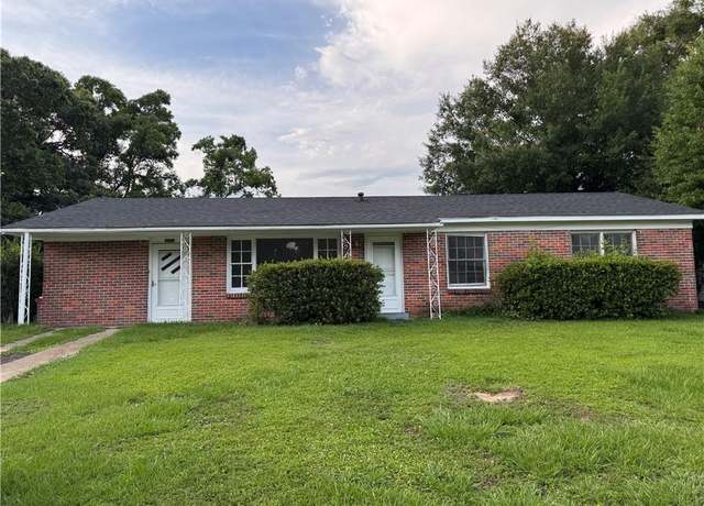 Property at 3052 Kendale Dr, Mobile, AL 36606, 3 beds, 2 baths