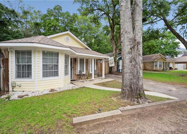 Property at 1712 Snowmass Ct, Mobile, AL 36609, 3 beds, 2 baths