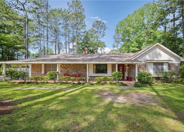 Property at 960 Abilene Dr, Mobile, AL 36695, 4 beds, 2 baths