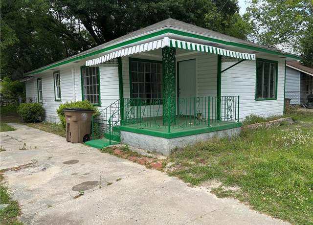 Property at 2014 Clinton St, Mobile, AL 36617, 3 beds, 1.5 baths