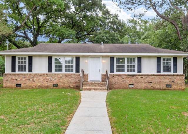 Property at 5015 Santos Dr W, Mobile, AL 36619, 4 beds, 2 baths