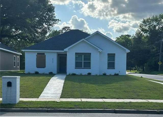 Property at 415 Bay Shore Ave, Mobile, AL 36607, 3 beds, 2 baths