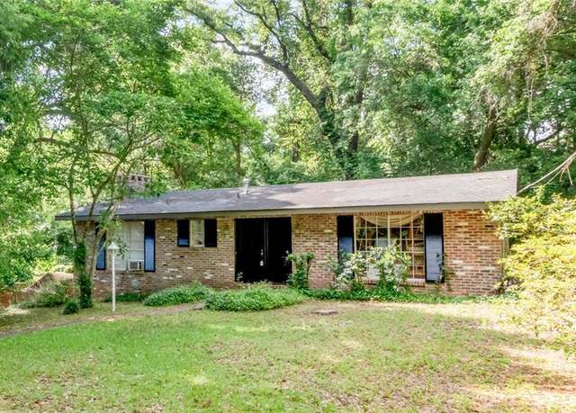 Property at 21 Provident Ln, Mobile, AL 36608, 4 beds, 2 baths