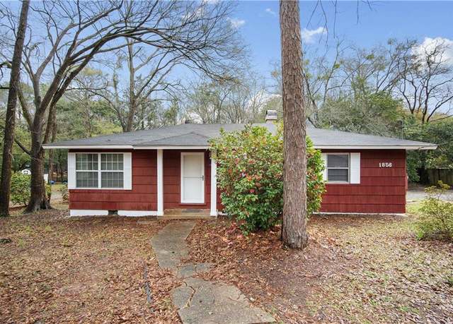 Property at 1856 Colonial Oaks Dr, Mobile, AL 36618, 4 beds, 2 baths