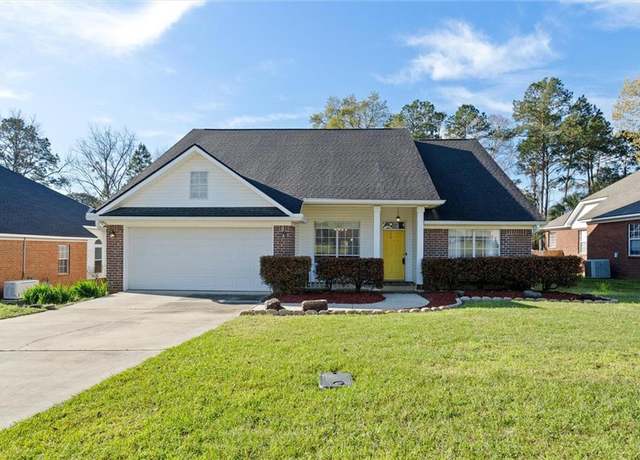 Property at 9168 Huckleberry Dr, Spanish Fort, AL 36527, 3 beds, 2 baths