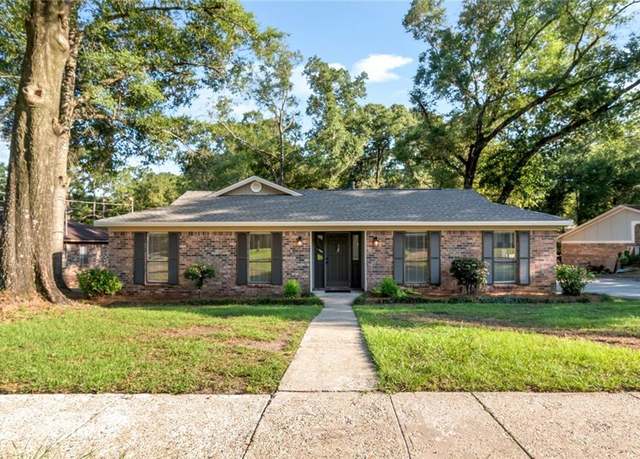 Property at 5259 Maudelayne Dr N, Mobile, AL 36693, 4 beds, 2.5 baths