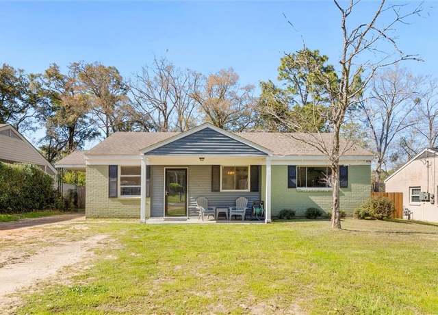 Property at 4004 Sunnyvale Ln S, Mobile, AL 36609, 4 beds, 2 baths