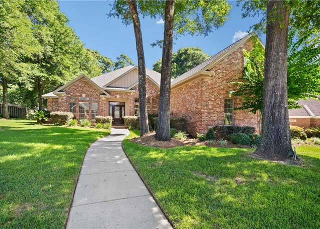 Property at 8540 Gatewood Dr N, Mobile, AL 36619, 4 beds, 5 baths