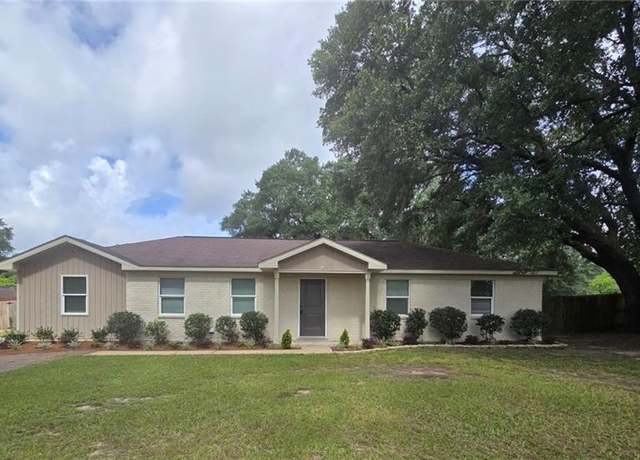 Property at 4973 Mccrary Rd, Semmes, AL 36575, 3 beds, 3 baths
