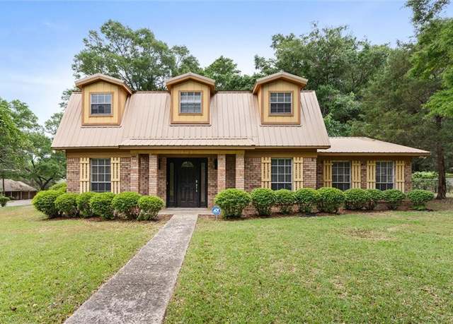 Property at 1701 Aden Rd, Mobile, AL 36695, 5 beds, 2.5 baths
