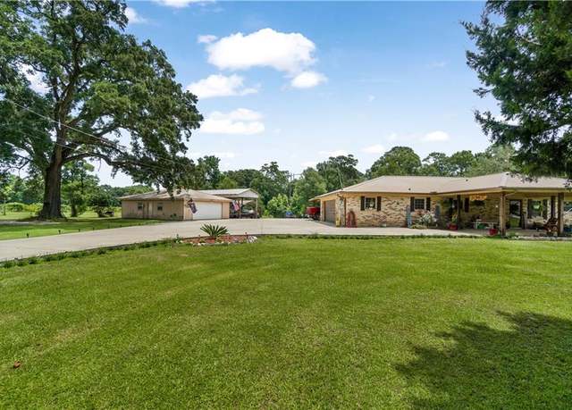 Property at 813 White Ave S, Bay Minette, AL 36507, 3 beds, 2 baths