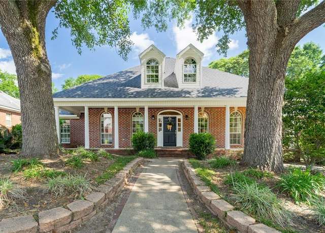 Property at 7742 Oakwind Dr, Mobile, AL 36619, 4 beds, 3 baths