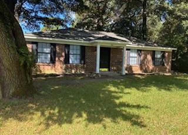 Property at 2864 Guilder Dr, Mobile, AL 36695, 3 beds, 2 baths