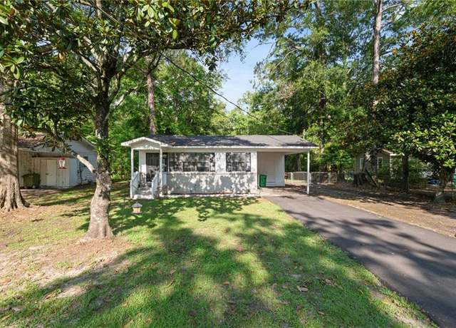 Property at 8 Circle Dr, Saraland, AL 36571, 3 beds, 1 bath