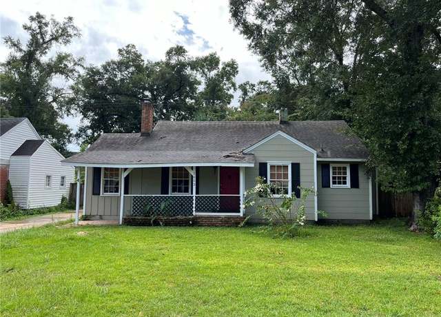 Property at 2653 Ralston Rd, Mobile, AL 36606, 3 beds, 2 baths