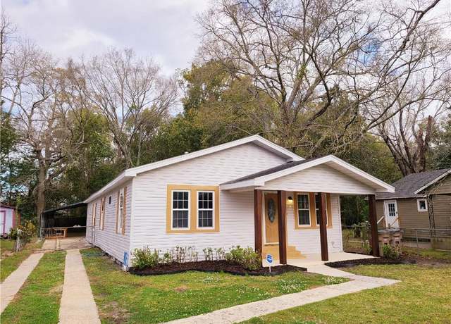 Property at 467 Osage St, Mobile, AL 36617, 4 beds, 2 baths