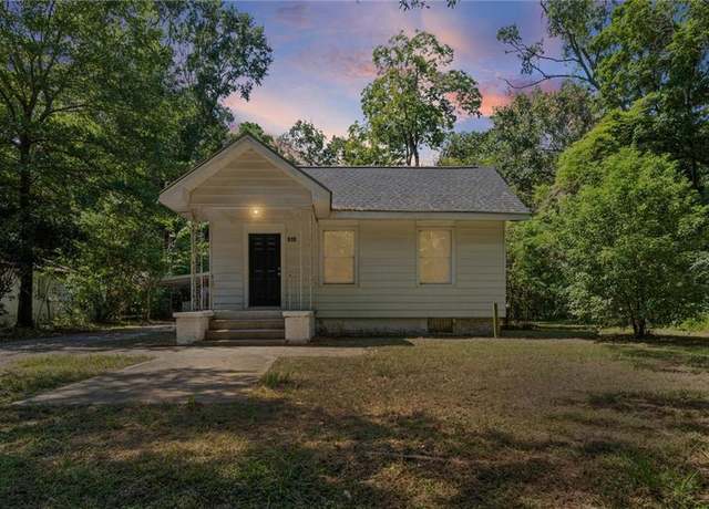 Property at 610 Clarke St, Mobile, AL 36606, 3 beds, 2 baths