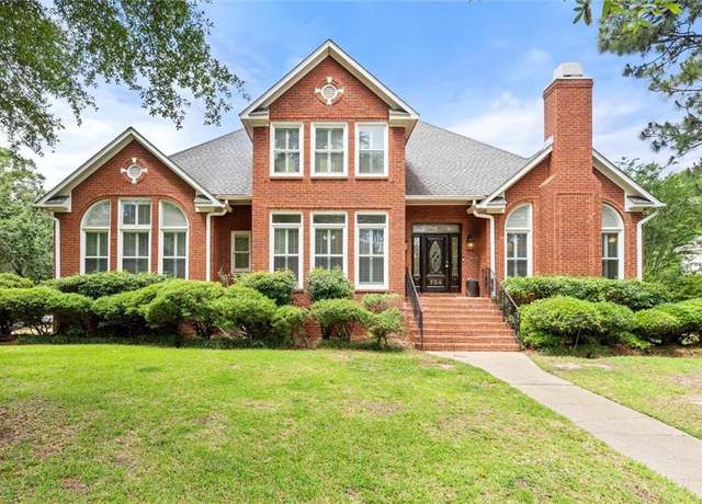 Property at 704 Providence Estates Dr E, Mobile, AL 36695, 5 beds, 4.5 baths