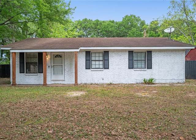 Property at 11770 Fieldcrest Ct, Grand Bay, AL 36541, 3 beds, 1 bath
