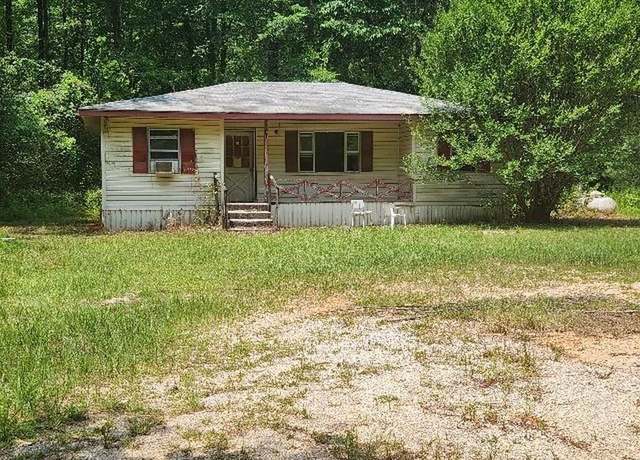 Property at 77 Gary St, Monroeville, AL 36460, 3 beds, 1 bath