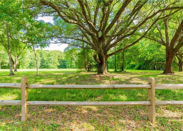 Property at 10495 Canyon Dr, Fairhope, AL 36532