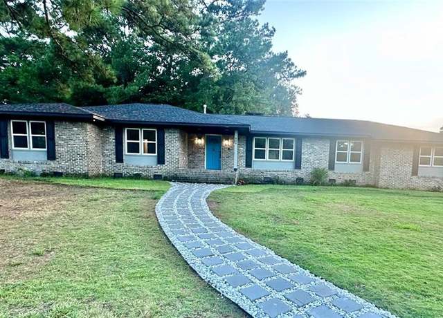 Property at 409 Alpine St, Chickasaw, AL 36611, 5 beds, 2.5 baths