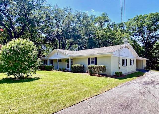 Property at 1313 Innsbruck Dr, Mobile, AL 36608, 3 beds, 2 baths