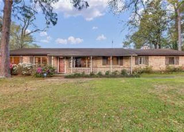 Property at 406 Ridgecrest Ct, Mobile, AL 36609, 4 beds, 2 baths