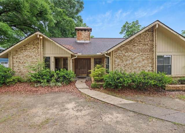 Property at 562 Vaughn Dr N, Satsuma, AL 36572, 3 beds, 2 baths