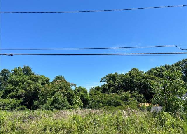 Property at 771 Holcombe Ave, Mobile, AL 36606