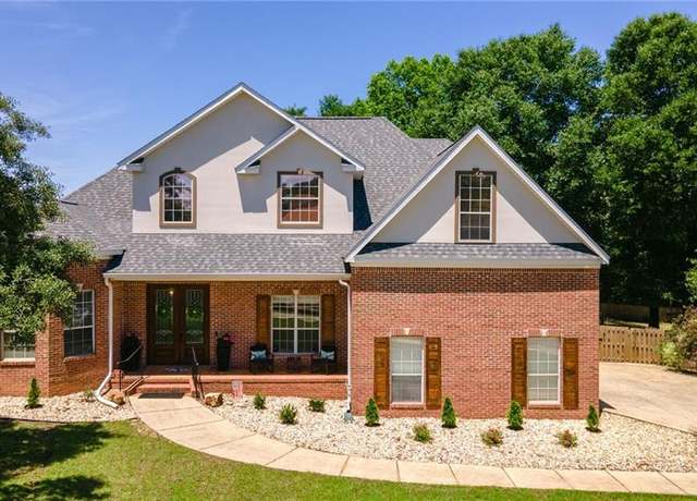 Property at 8395 Willow Walk Ct, Saraland, AL 36571, 4 beds, 2.5 baths