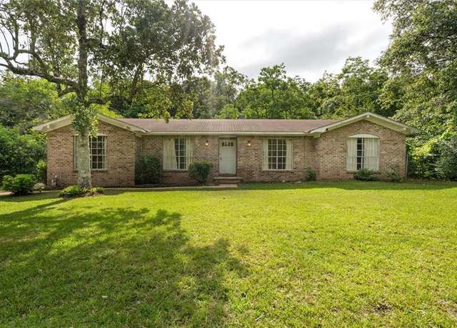 Property at 3163 Morgan Rd, Mobile, AL 36605, 3 beds, 2 baths