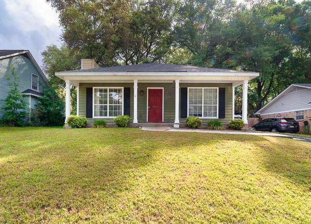 Property at 3225 Autumn Ridge Dr W, Mobile, AL 36695, 3 beds, 2 baths