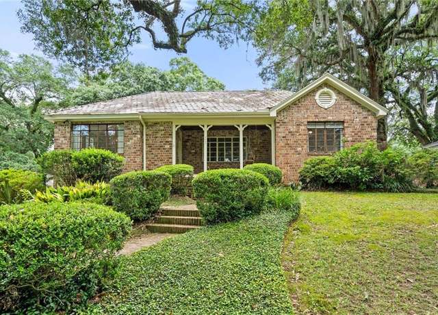 Property at 2007 Levert Dr N, Mobile, AL 36607, 3 beds, 3 baths