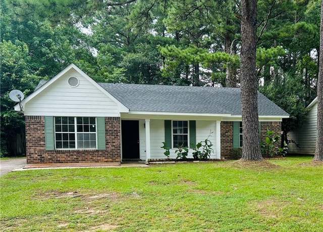 Property at 789 Royal Woods Dr W, Mobile, AL 36608, 3 beds, 2 baths