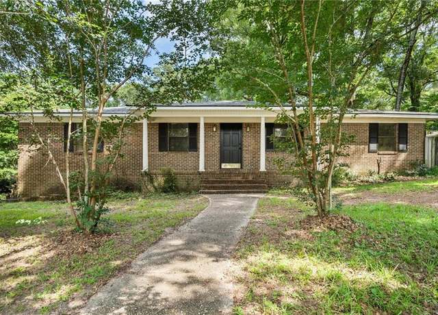 Property at 3463 Sherringham Dr, Mobile, AL 36609, 3 beds, 2 baths