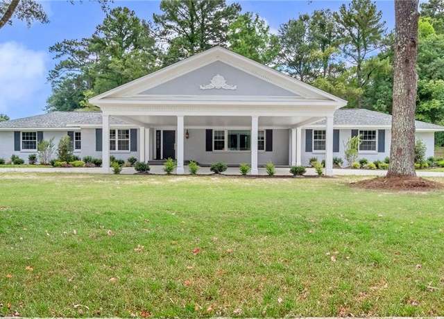 Property at 2553 Durham Dr S, Mobile, AL 36606, 4 beds, 3.5 baths