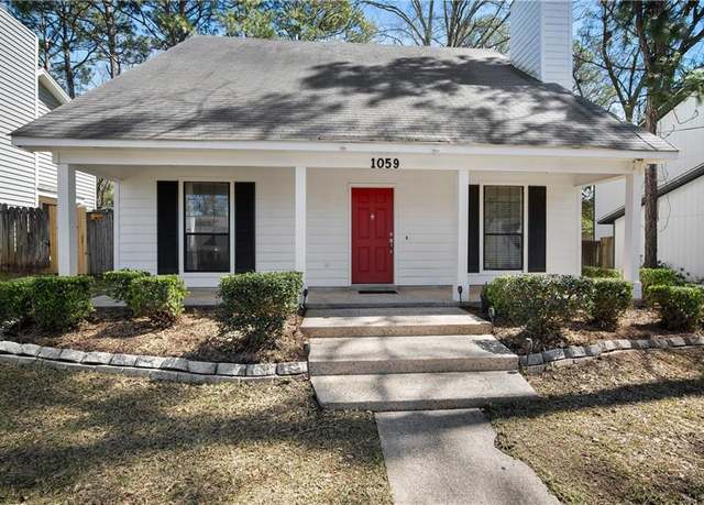 Property at 1059 Mccay Ave, Mobile, AL 36609, 3 beds, 2 baths