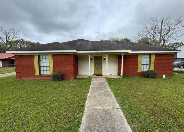 Property at 8530 Williams Dr, Irvington, AL 36544, 3 beds, 2 baths