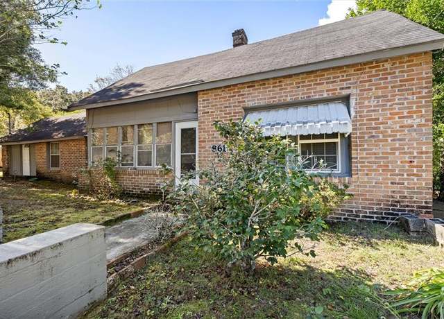 Property at 861 Knowles Ln, Mobile, AL 36608, 3 beds, 2 baths