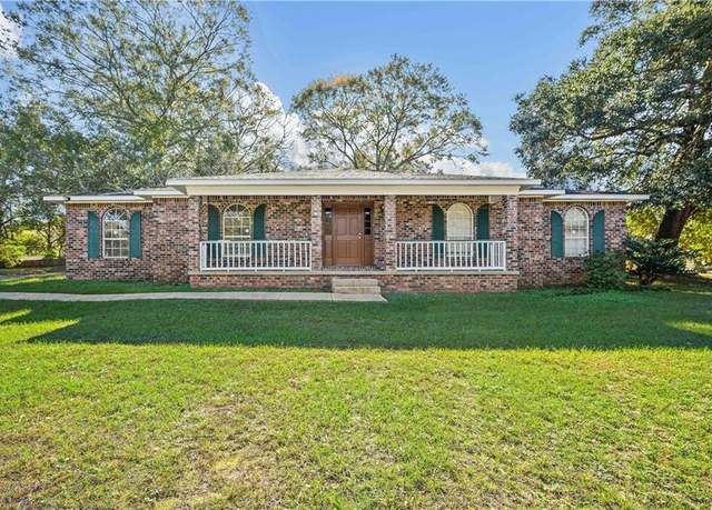 Property at 7183 Pine Barren Ct, Mobile, AL 36695, 3 beds, 2 baths