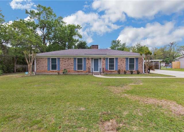 Property at 6561 Sandra Dr, Theodore, AL 36582, 3 beds, 2 baths