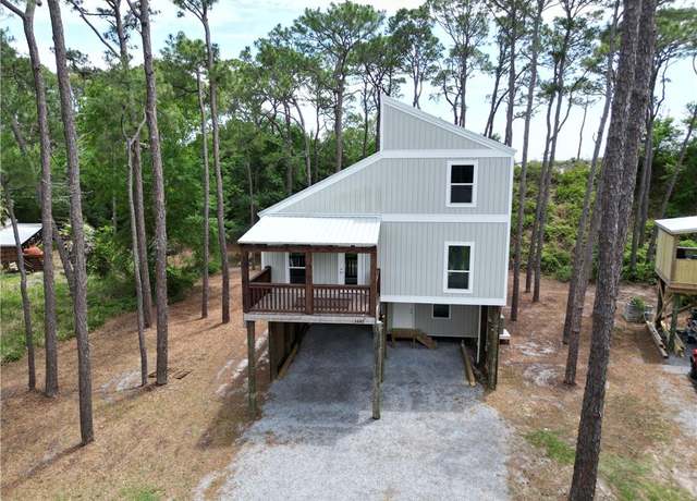 Property at 1401 Osprey Ln, Dauphin Island, AL 36528, 3 beds, 2.5 baths