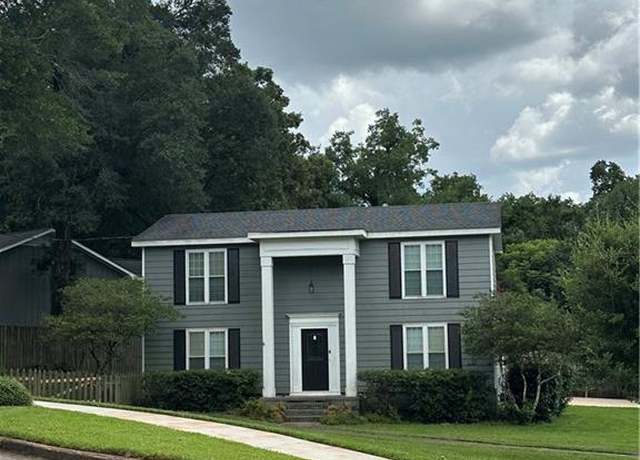 Property at 2100 Japonica Ln, Mobile, AL 36693, 3 beds, 2 baths