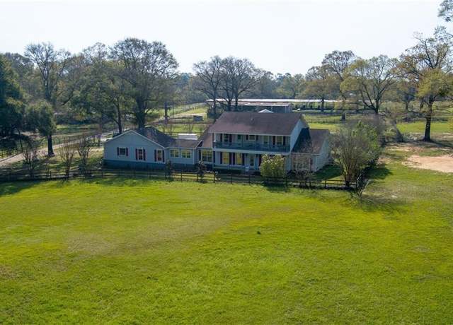 Property at 4350 Wilmer Rd, Wilmer, AL 36587, 6 beds, 4.5 baths