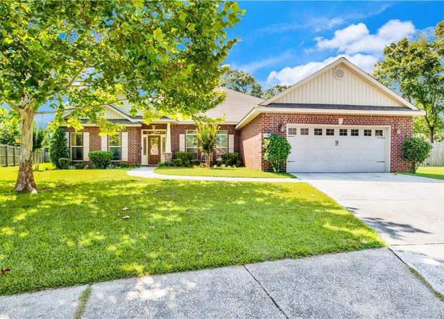 Property at 3330 Woodward Dr, Mobile, AL 36695, 4 beds, 3 baths