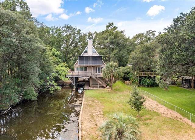 Property at 6517 Belwood Dr E, Theodore, AL 36582, 3 beds, 2 baths