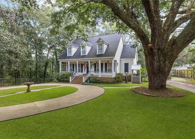 Property at 2265 East Rd, Mobile, AL 36693, 3 beds, 2.5 baths